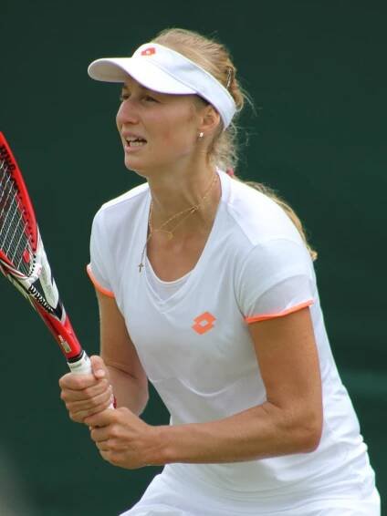 Soubor:Makarova WM14 (3) (14641397764).jpg