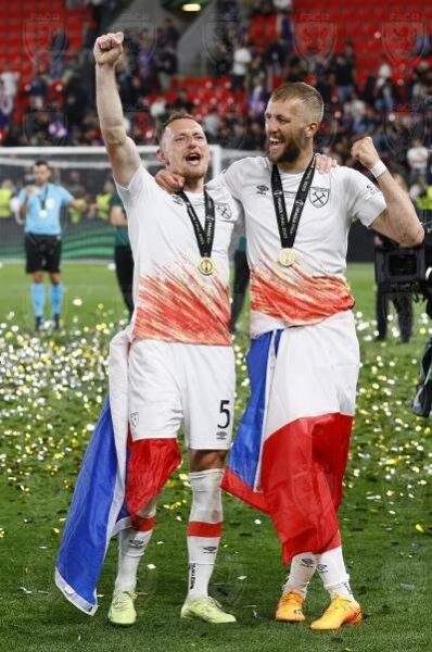 Dojatý Souček slavil ve "svém" Edenu životní úspěch | FOTBAL.CZ