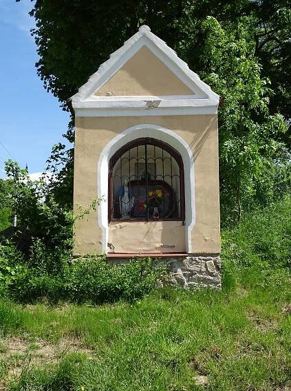 Soubor:Luhy (Prosenická Lhota), kaplička (01).jpg – Wikipedie