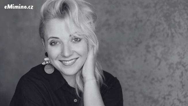 Ve věku 29 let zemřela zpěvačka a herečka Anička Slováčková