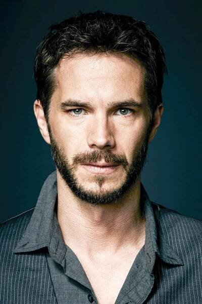 James D'Arcy herec