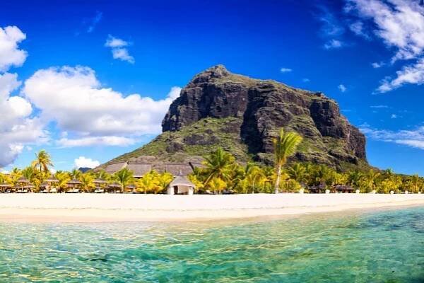 Le Morne Beach