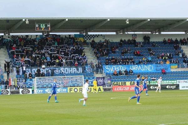 Fotbalisté Slovácka (bílé dresy) přivítali ve 23. kole FORTUNA:LIGY Mladou Boleslav.