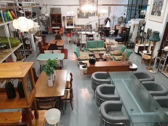 Lorgan's the Retro Store