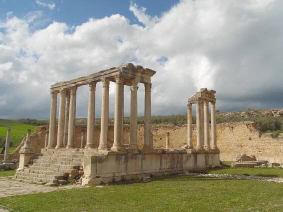 Dougga – Wikipedie