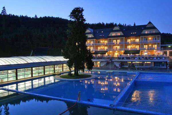 Lázeňský pobyt Senior 60+ s procedurami v Grand Hotelu Strand #1