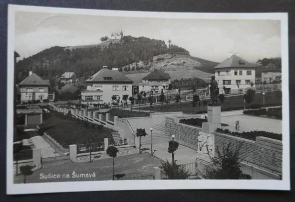 SUŠICE na Šumavě !!! PAMÁTNÍK T.G.Masaryka - Pohlednice místopis