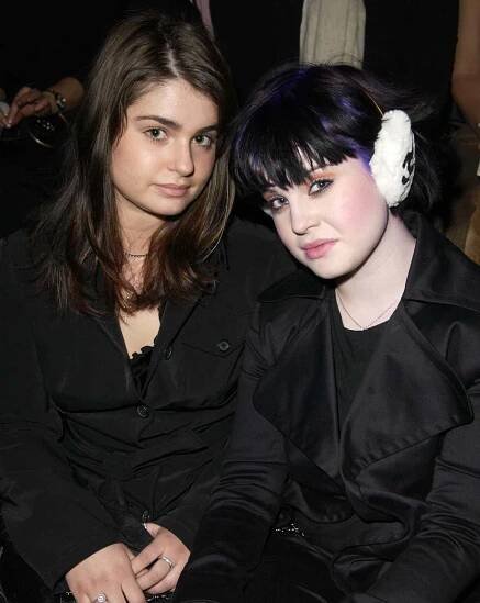 Aimee Osbourne and Kelly Osbourne.