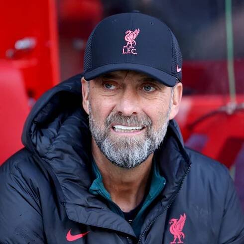 Jurgen Klopp faces a solution to Liverpool’s problems in the spiritual home of 4-3-3