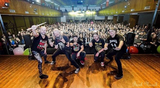 Letní parket Hořepník čeká perná sezona. Otevřou ji kluci z Počernic – The Fialky a rocková legenda SPS, nebude chybět ani