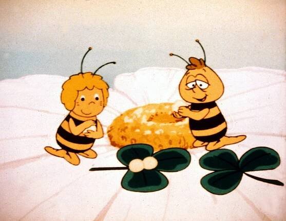 Včelka Mája - Amegaeru no šippai (S01E18) (1975)