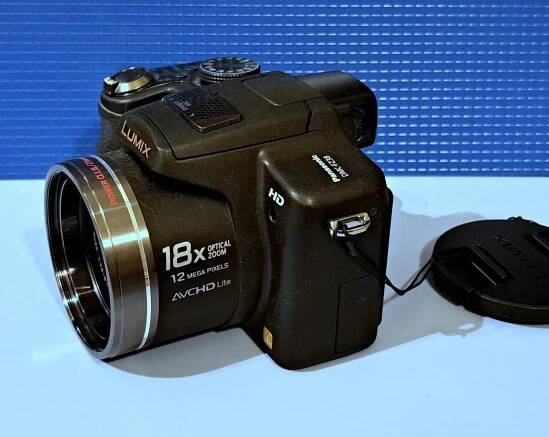 Digitální fotoaparát Panasonic Lumix DMC-FZ38 Black - 12,1MPx