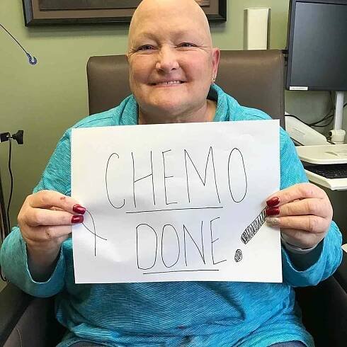 Paris Jackson Celebrates Debbie Rowe's Last Chemotherapy Treatment