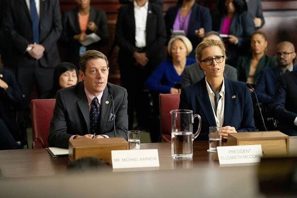 Paní ministryně - Carpe diem - Z filmu - Kevin Rahm, Téa Leoni