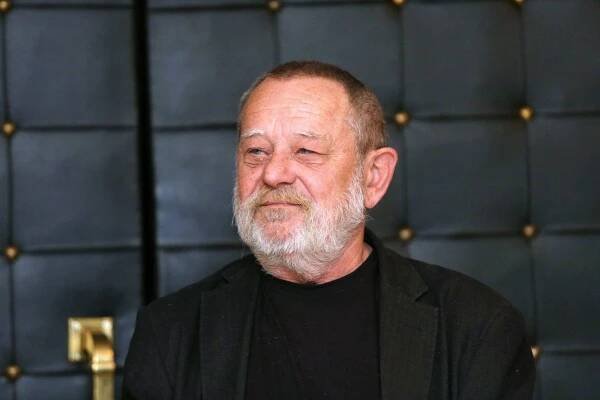 Foto: Poslední rozloučení s "Cimrmanem" Kotkem. Bude nám všem chybět, pronesl Svěrák