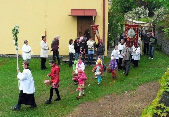 Slavnost "Božího Těla" 2013 - Slavnost "Božího Těla" 2013 - Oficiální stránky obce Jindřichov