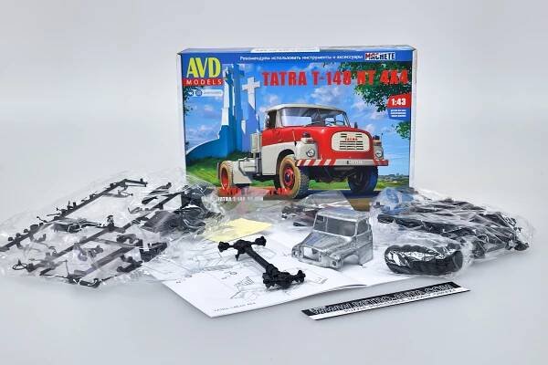 Tatra 148 NT 4x4 KIT Stavebnice AVD 1:43