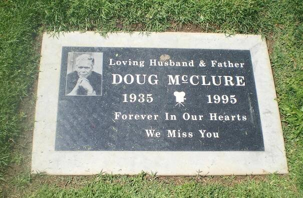 Soubor:Doug McClure Grave.JPG