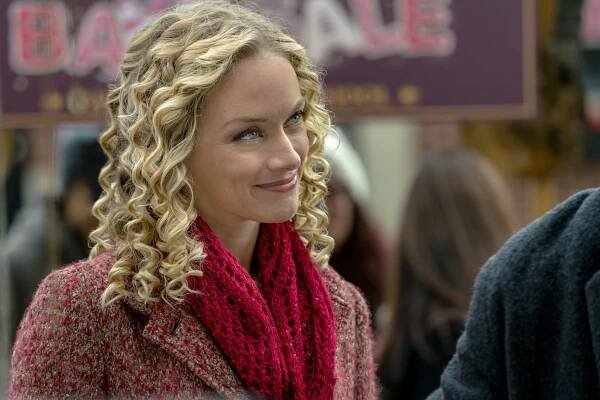 Marry Me at Christmas - Z filmu - Rachel Skarsten