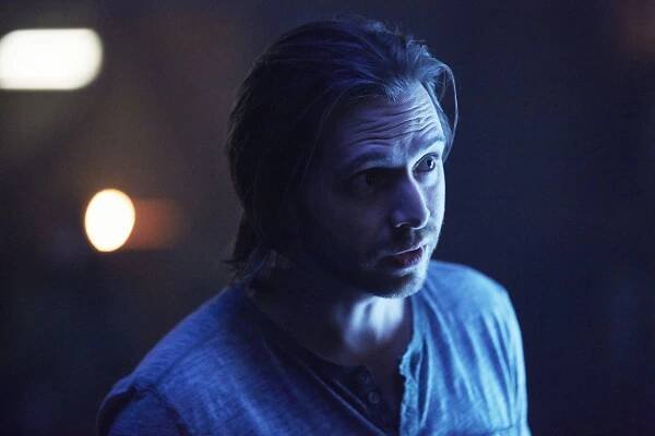 12 opic - Rudý les - Z filmu - Aaron Stanford