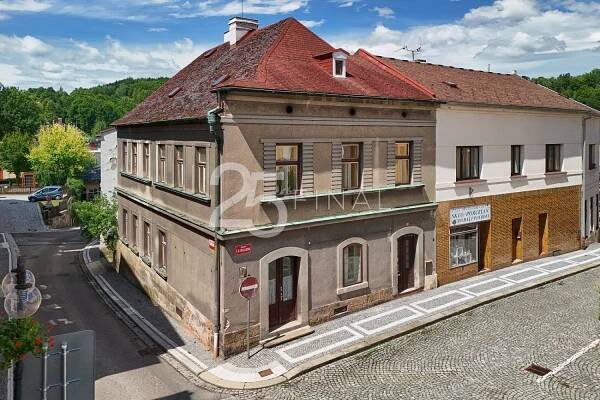 Prodej domu k investici i bydlení na náměstí v Úpici, okrese Trutnov | Reality.iDNES.cz 