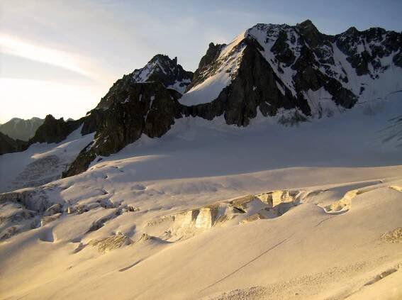 Aiguille d´Argentière (3902m) – kuloár Barbey, II/AD 50˚, 800m - Alpské výstupy - Las Cumbres