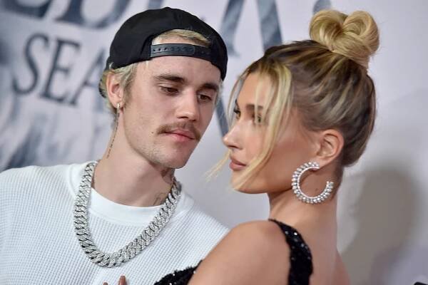 Příběh Popelky a zakletého prince: lovestory Justina a Hailey Bieber