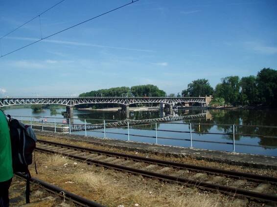 Most v Roudnici nad Labem