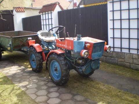 Malotraktor TZ4k14 - Prodám kloubový traktor tz4k-14k ve slušném stavu - viz foto. Diesel, 4x4, t - agroBAZAR / ZAHRADNÍ