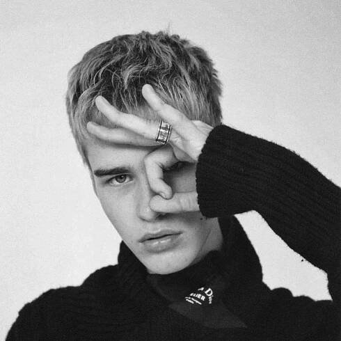 Oblíbený moderátor vyvedl syna: Tenhle fešák boduje v modelingu!