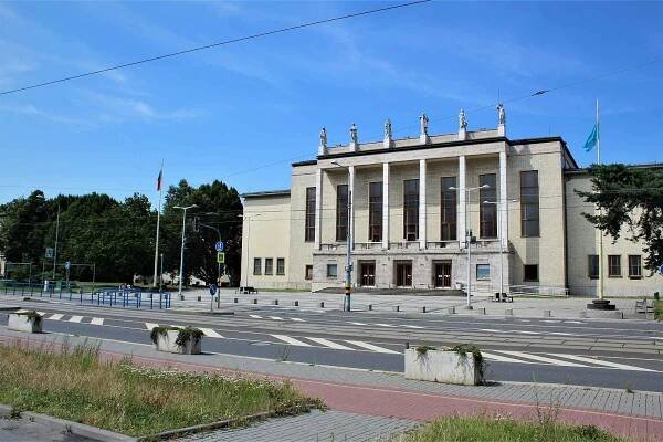 VOLBY 2022 v Ostravě: Síň za miliardy. Ano, nebo ne?