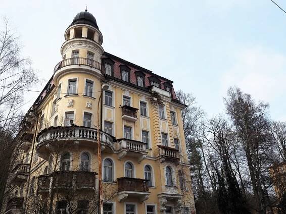 Historie Mariánských Lázní mizí před očima, varuje zdejší patriot