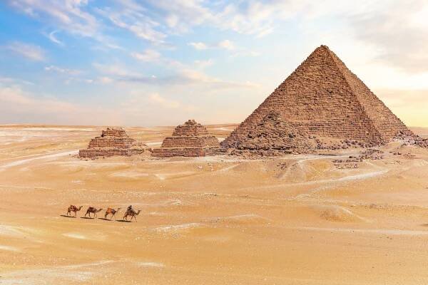 Pyramidy v Gíze