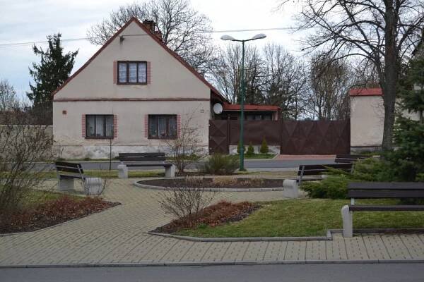 Renesance centra-obec Velim - Oficiální stránka obce Velim