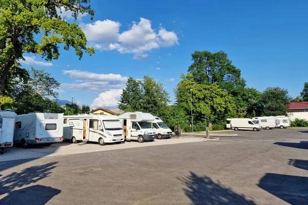 Camper stop Bled - Bled, Upper Carniola - Avtokampi.si