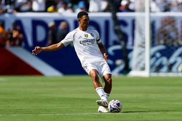 Alexander-Arnold took to the pitch for Real Madrid less than 72 hours after the death of Jota
