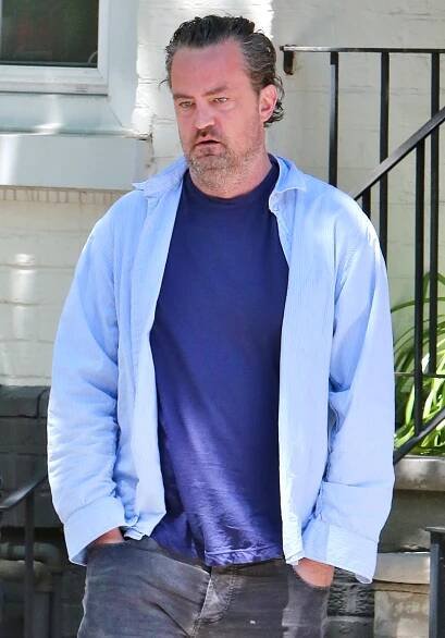 FOTO: Matthew Perry náhle zemřel v 54 letech. – stránka 37