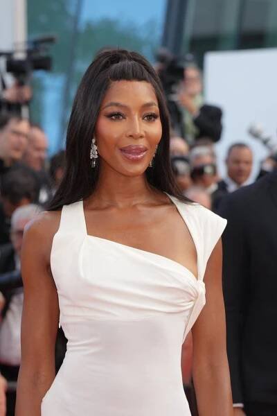 Naomi Campbell – Starporträt, News, Bilder | GALA.de