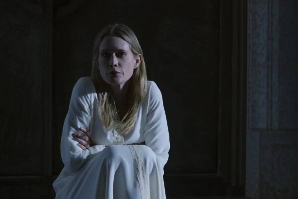 Dům v plamenech - Z filmu - Stephanie March
