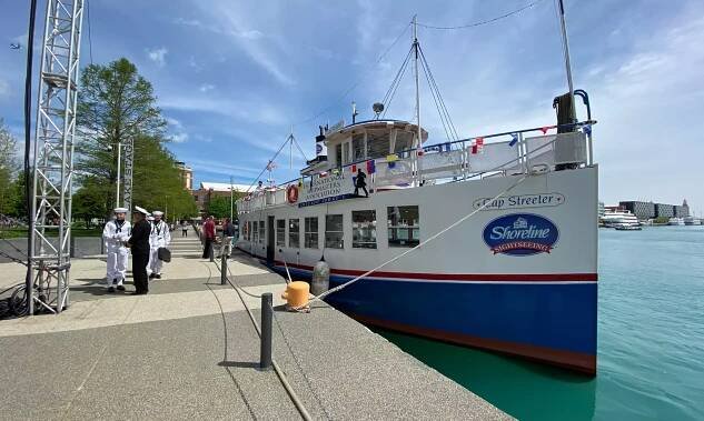 Shoreline Sightseeing - Architecture Boat Tour and Skyline Lake Cruise