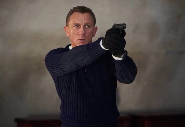 Paul Ritter se mihnul i v legendární sérii o Jamesi Bondovi. Konkrétně si zahrál malou roli ve filmu Quantum of Solace.