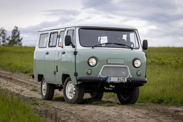 Test starého nového auta: UAZ Buchanka je stále stejně okouzlující