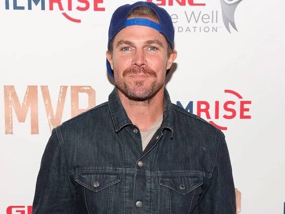 Arrowverse stars hit out at Stephen Amell over controversial strike comments