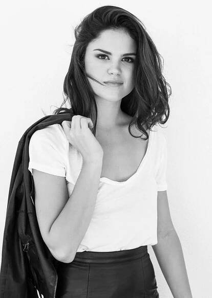 WONDER WOMEN OF HOLLYWOOD PROFILE: Victoria Moroles %