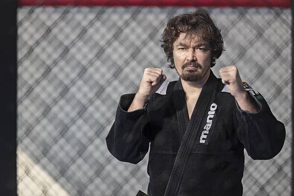 Thaibox mi přišel přes čáru. Co trénink, to monokl, říká trenér MMA