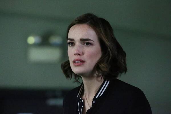 Agenti S.H.I.E.L.D. - S.O.S., část první - Z filmu - Elizabeth Henstridge