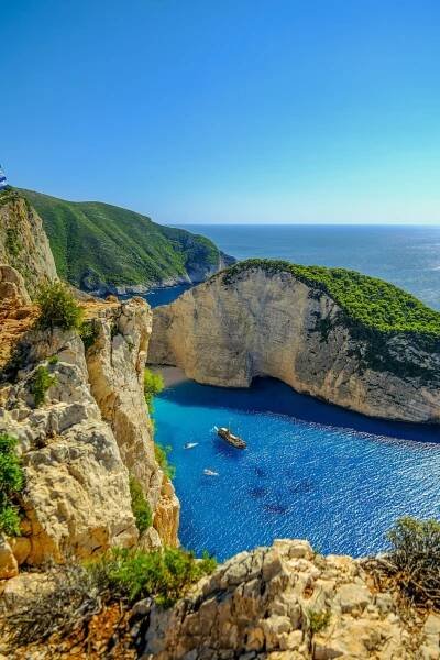 Kefalonia Vs. Zakynthos • Which Ionian Island Is Better For YOU?