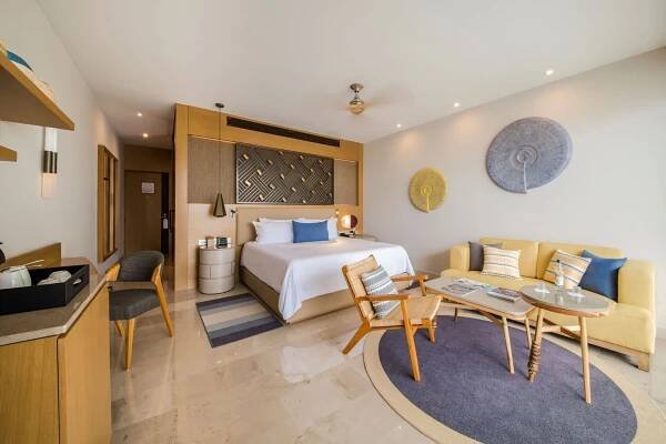 Garden View King Bed Junior Suite