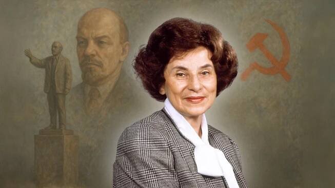 V ozvěnách činů a slov. Žila a žije pro stranu. Marie Kabrhelová byla v roce 1990 z KSČ vyloučena