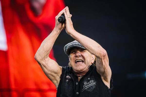 Recenze: AC/DC zestárli, ale nezklamali